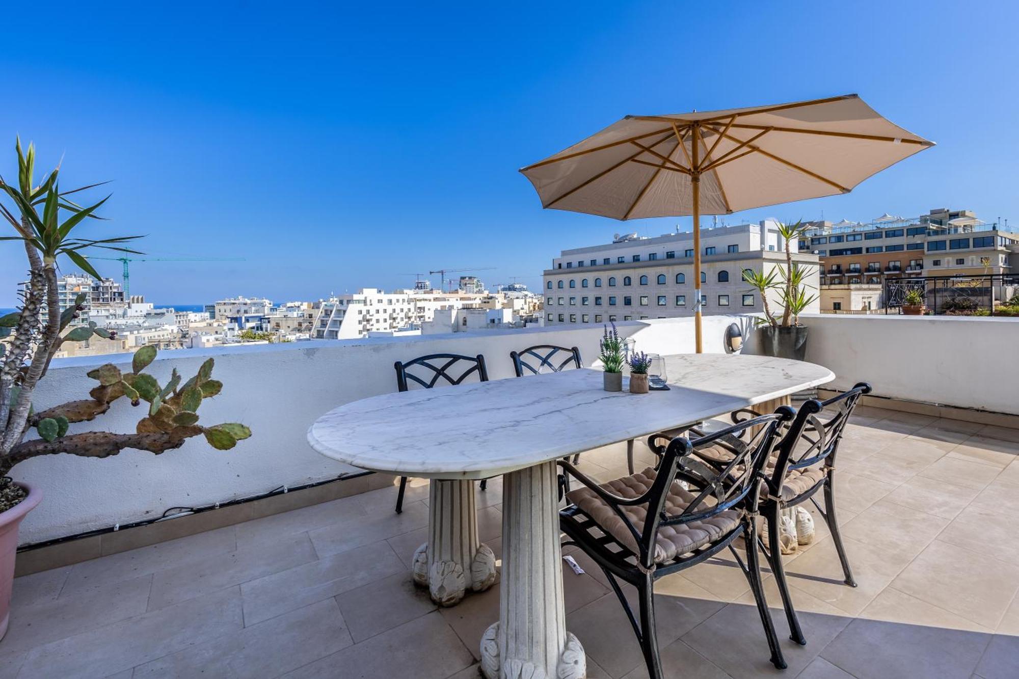 Stunning - Seaview Penthouse 3-Bed + Parking Apartment Sliema Luaran gambar
